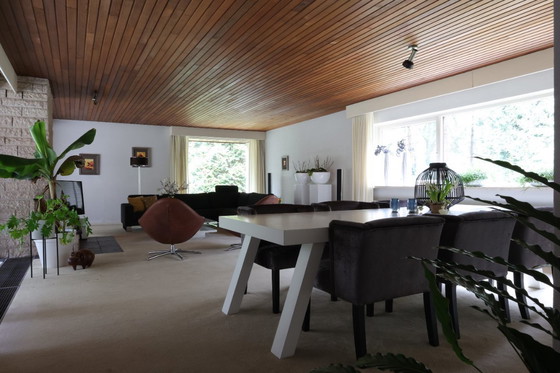 Image 1 of Maßgefertigter Esstisch und Avalon-Esszimmerstühle von Keijser&Co