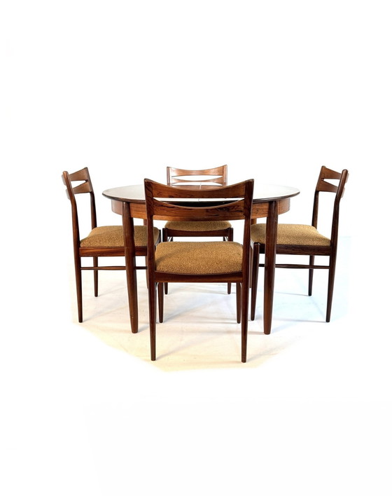 Image 1 of Vintage Rosewood extendable dining table '60