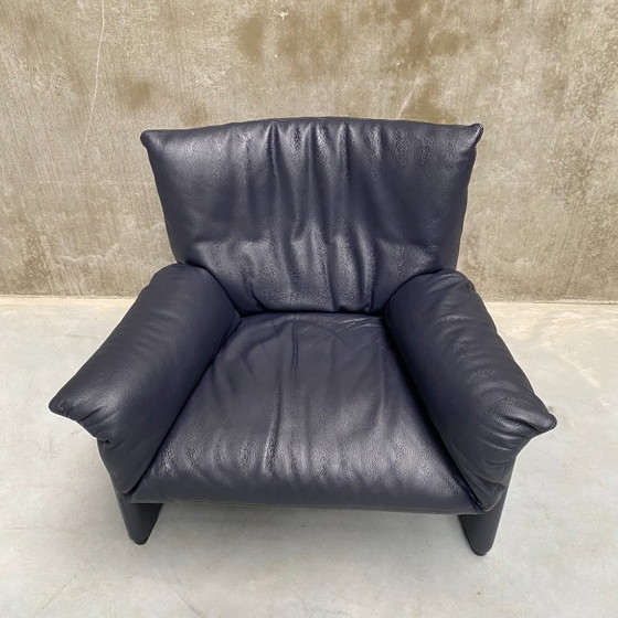 Image 1 of Poltrona Cassina Palmaria in pelle design Vico Magistretti