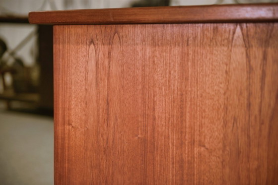Image 1 of Skandinavischer Teak-Schreibtisch, hergestellt von Samcom Dänemark in den 1960er Jahren