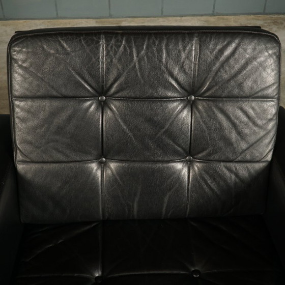 Fauteuil vintage en cuir noir des années 1970 – Leather, Metal (photo 12 of 13)