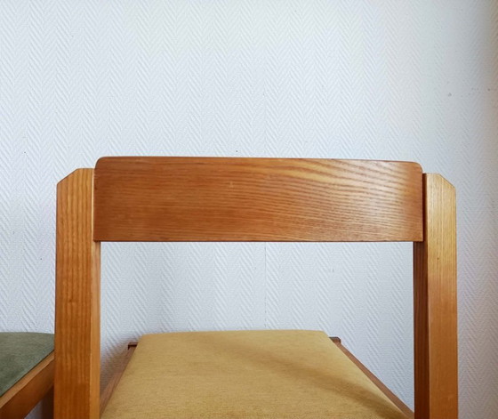 Image 1 of 6 stoelen in Scandinavische stijl, gemaakt van iepenhout en stof.