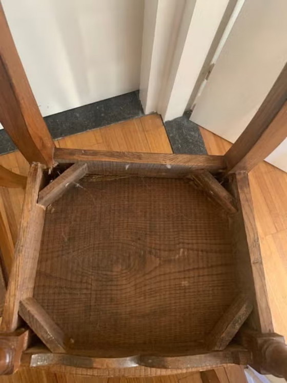 Image 1 of 5 Eiken Houten Stoeltjes Met Ronde Pootjes