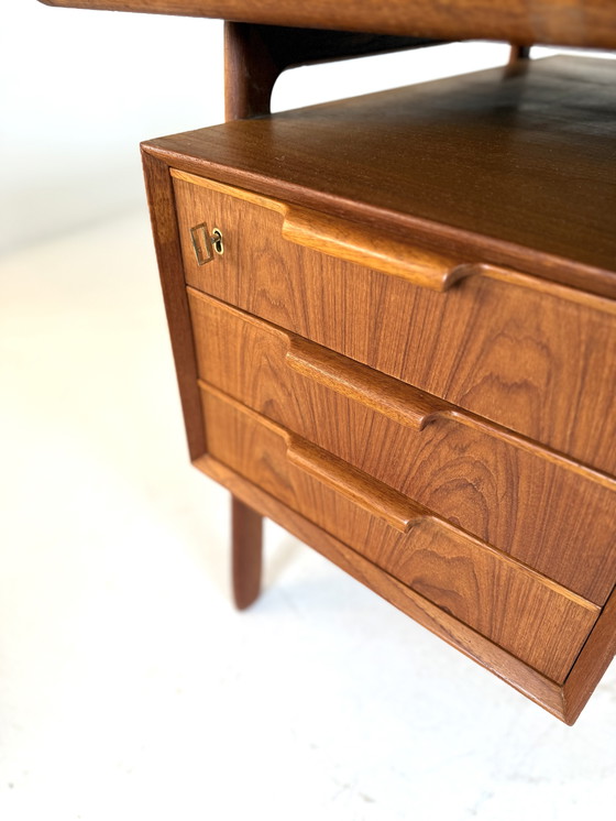 Image 1 of Scrivania vintage in teak, modello 75, Gunni Omann anni '60