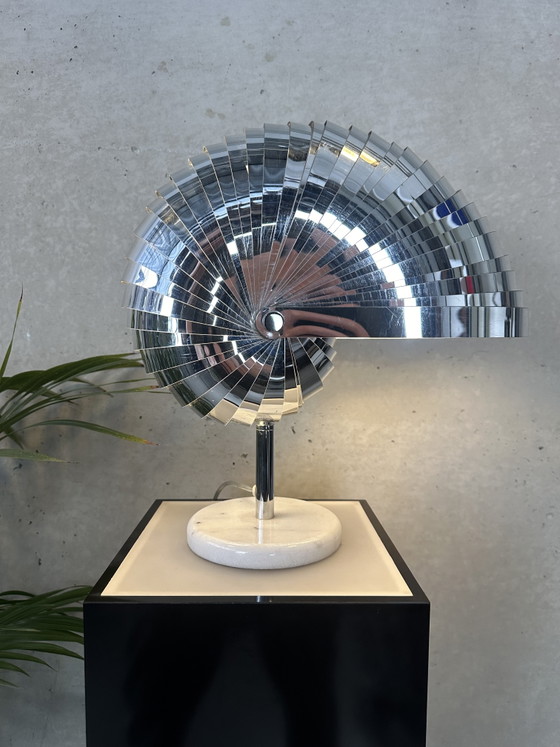 Image 1 of Nautilus table lamp - KARE design