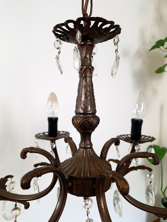 Image 1 of Lampadario antico francese in ottone con gocce di cristallo, lampadario da sala da pranzo in stile barocco a 6 luci