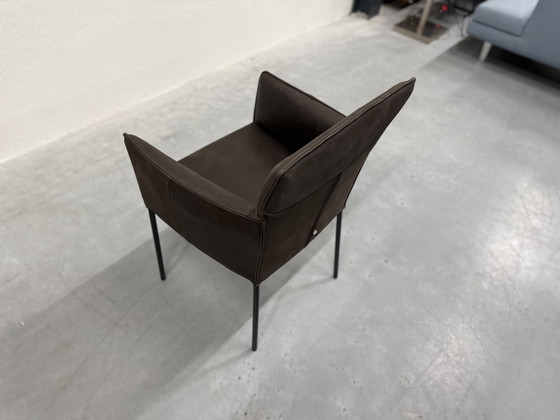 Image 1 of 1 Design auf Lager Amra Stuhl Cabo Marron Leder