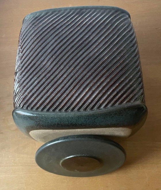 Image 1 of Vaso con coperchio, gres, Martin Goedersmann