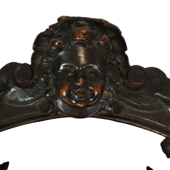 Image 1 of Fauteuil d'angle ancien en chêne italien de style Renaissance