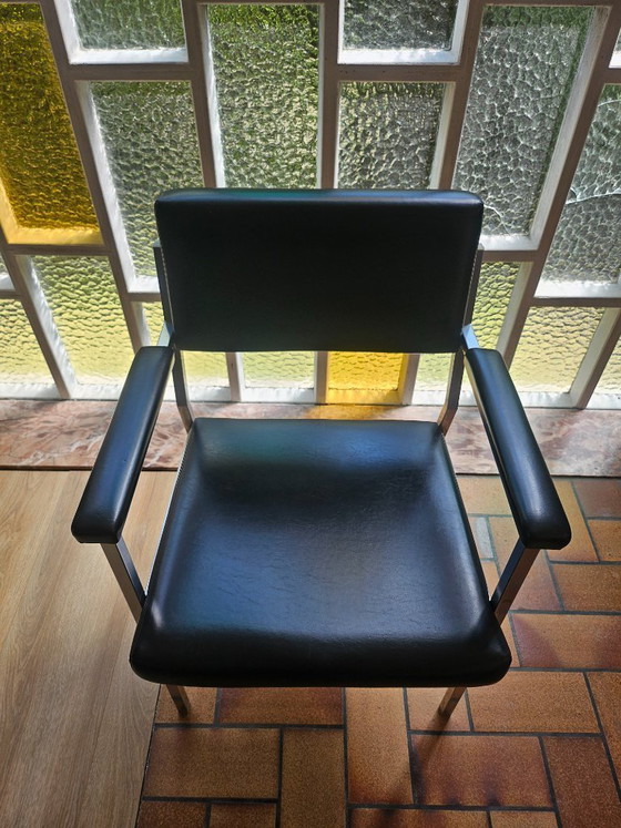 Image 1 of Sleek vintage design chair with armrests – 1970s