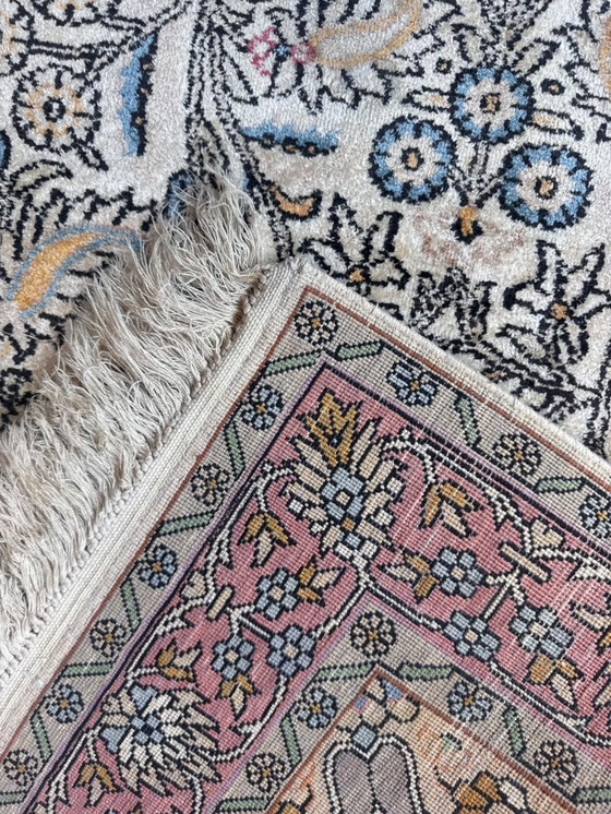 Image 1 of Tappeto persiano in seta Ghoum 93x153cm