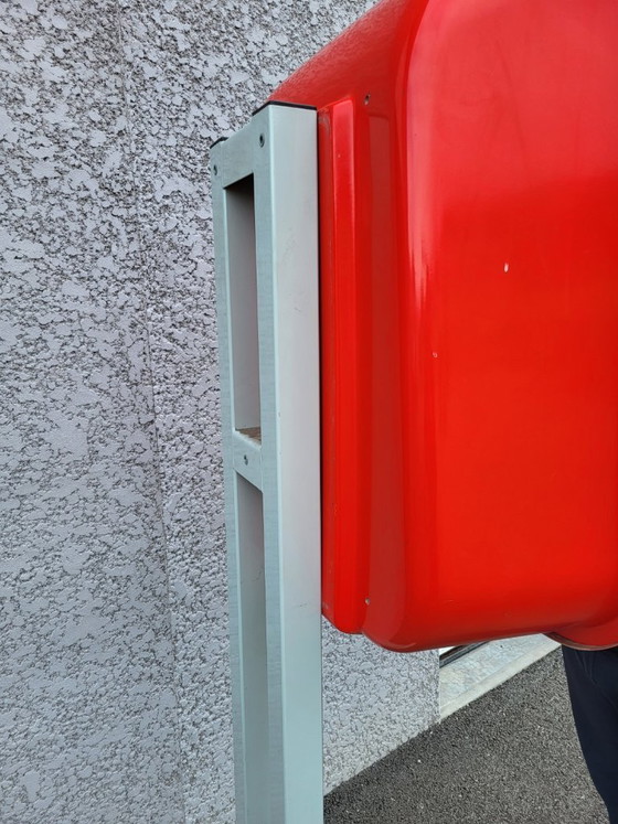 Image 1 of Pil-telefooncel op een standaard