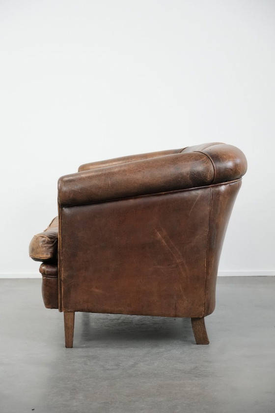 Image 1 of Vintage 2 zits bank gemaakt van cognac kleurig schapenleer in Engelse stijl