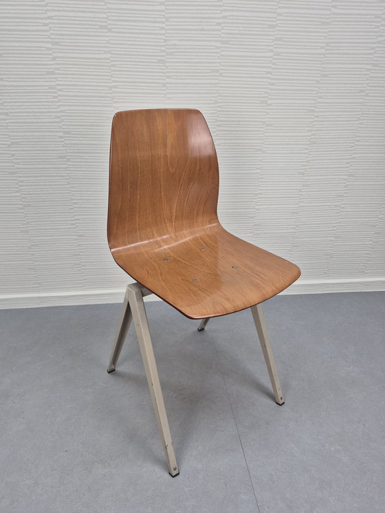 Image 1 of Galvanitas s22. Vintage schoolstoel, stapelbaar.