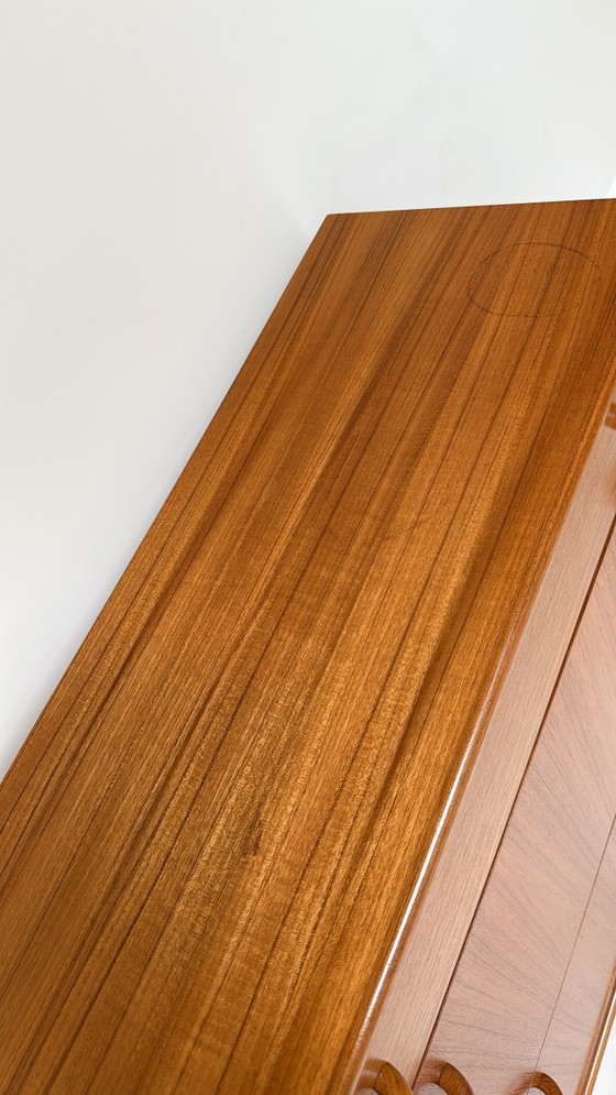 Image 1 of Zapatero antiguo de madera de teca