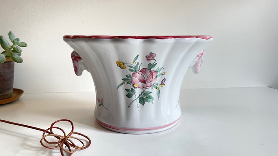 Image 1 of Pique-Fleurs Mural Ateliers Segries Moustiers Frankrijk