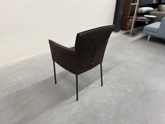 Image 1 of 1 Design auf Lager Amra Stuhl Cabo Marron Leder