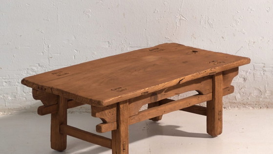Ancienne table kang basse en pin – Chine, circa 1890 – Tables basses (photo 3 of 40)