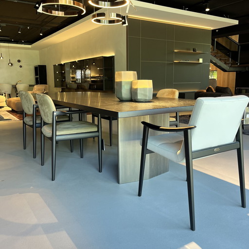 Minotti Morgan dining table