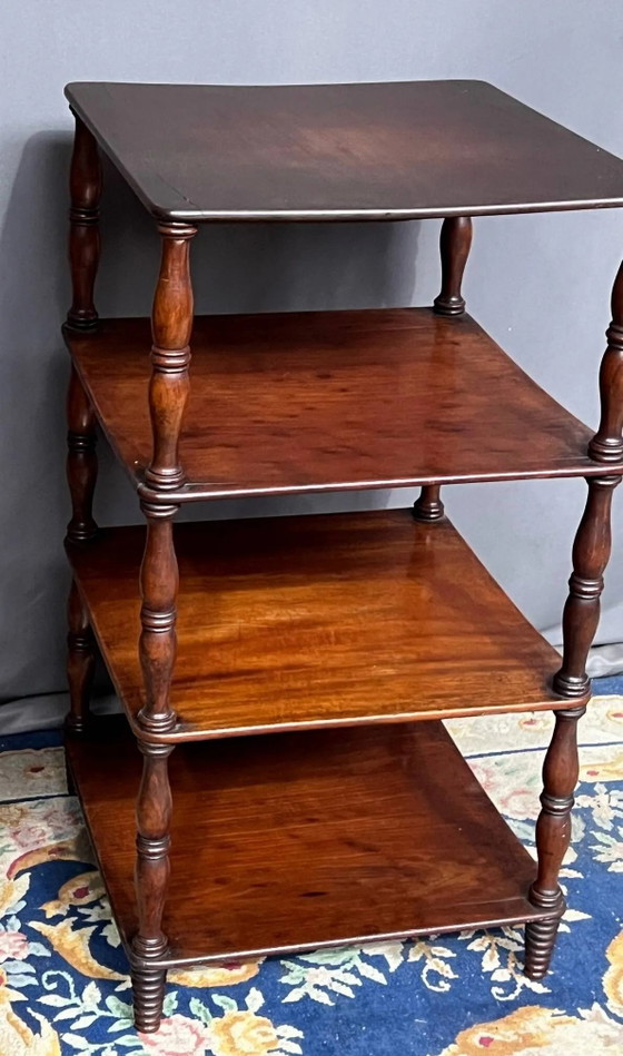 Mahoniehouten plank. – Wandrek (photo 3 of 5)