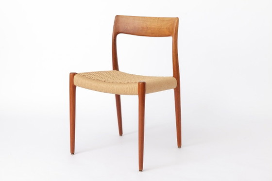 1 van 3 Niels Otto Møller Model 77 Teakhouten Eetkamerstoel, Deens Papierkoord, Vintage Deense Mid-Century (photo 4 of 12)