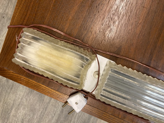 Image 1 of Außergewöhnlicher 5-türiger Kleiderschrank in Nussbaum-Hochglanzfurnier