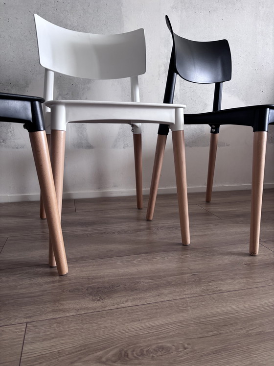 Image 1 of Set aus 3 modernen Esszimmerstühlen