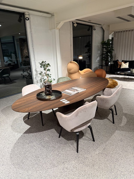 Image 1 of Table ovale Ufo - Emmemobili