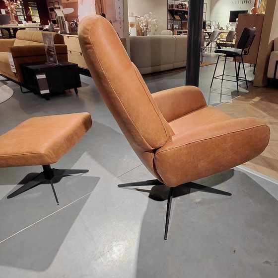 Image 1 of Sillón reclinable XOOON Capri con otomana