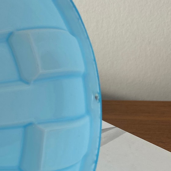 Image 1 of antica lampada portatile a forma di tulipano in vetro opalino blu