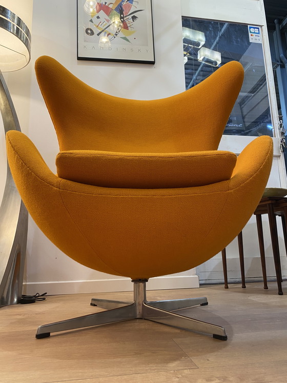 Image 1 of Egg Chair by Arne Jacobsen, Fritz Hansen edition