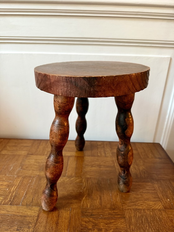 Image 1 of Taburete trípode de madera torneada