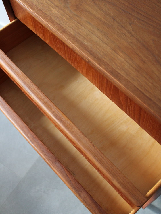 Image 1 of Vintage Deense ladekast in teak