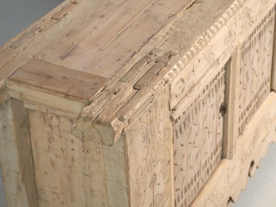 Antique carved sideboard in fir wood – China, circa 1930 (photo 17 of 40)