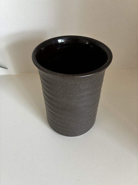 Image 1 of Vintage Adrie Moerings Gouda vase – Hand-turned ceramic