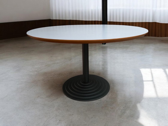 Image 1 of Tavolo rotondo Artifort