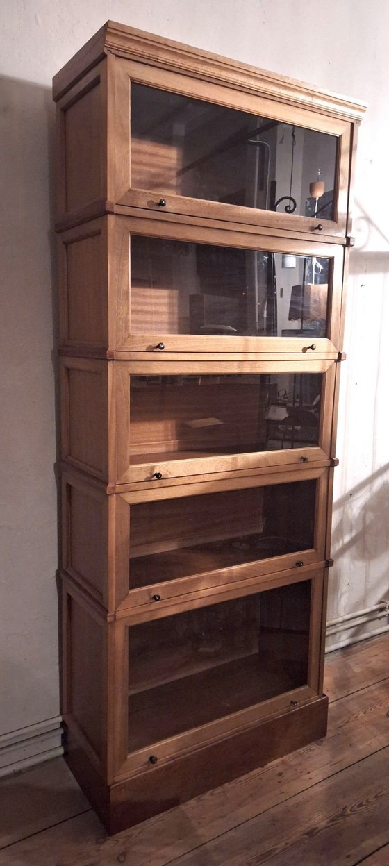 Image 1 of Globe Wernicke Stacking « Bibliothèque d'avocat », 1920