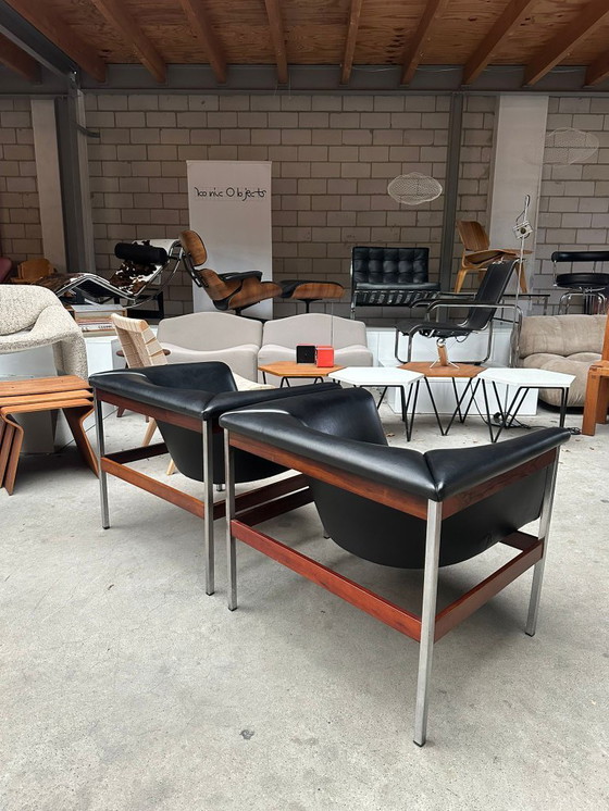 Image 1 of 2x Artifort 040 lounge chair by Geoffrey Harcourt