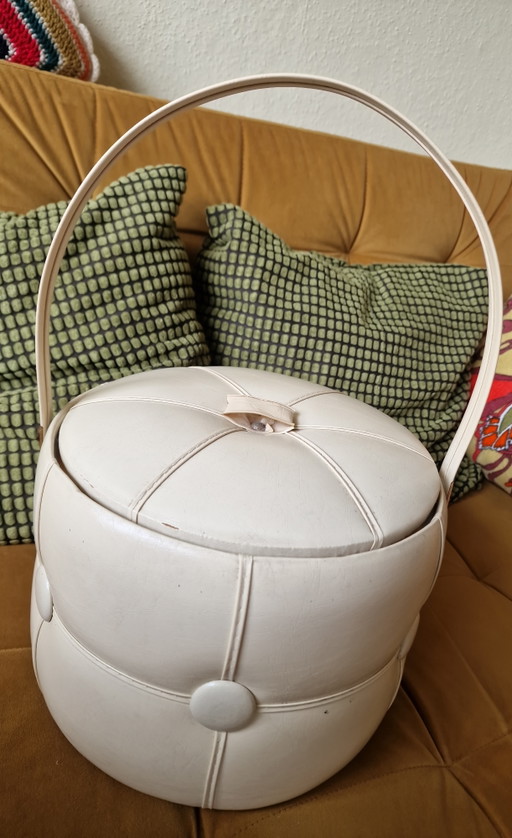 Pouf da cucito, vintage, in similpelle – decoratieve objecten, Mdf, Plastic