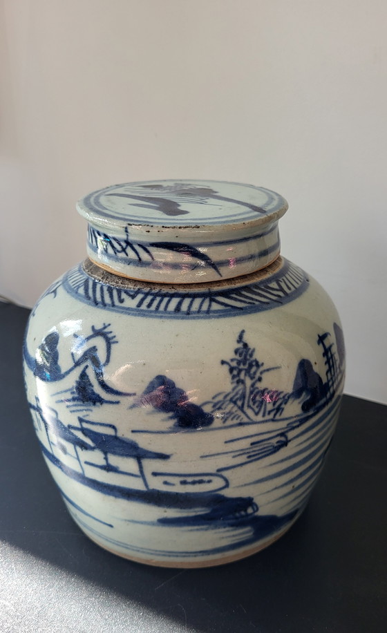 Image 1 of Chinese blue and white porcelain ginger jar with lid.