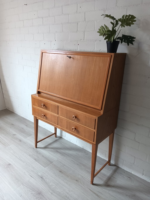 WK Furniture sideboard