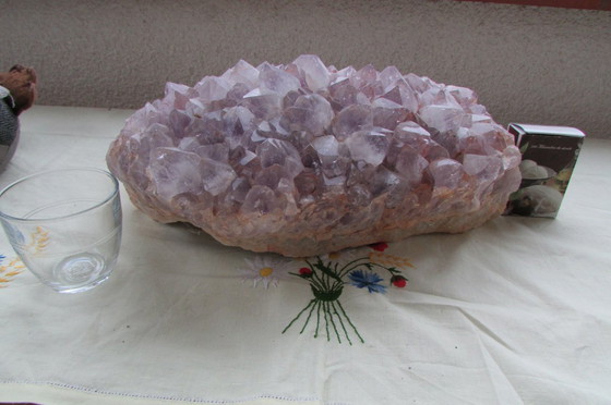 Image 1 of Grande geode del Madagascar, ametista 8,5 kg