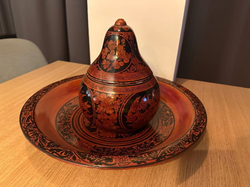 Burmese lacquerware bowl and pot