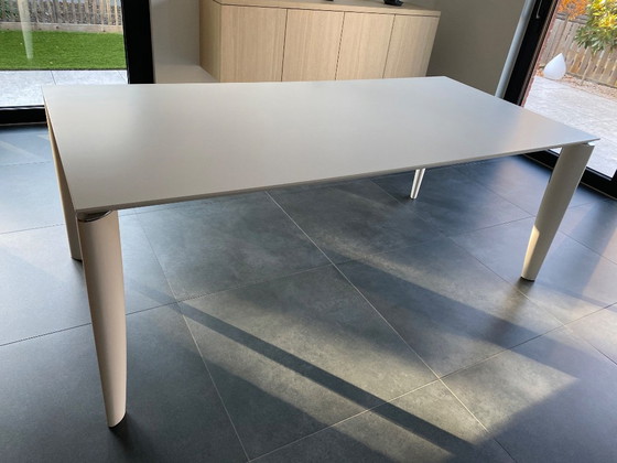 Dining table white with cream legs, Jori, Mdf, Metal, Creme, Modern (photo 4 of 6)