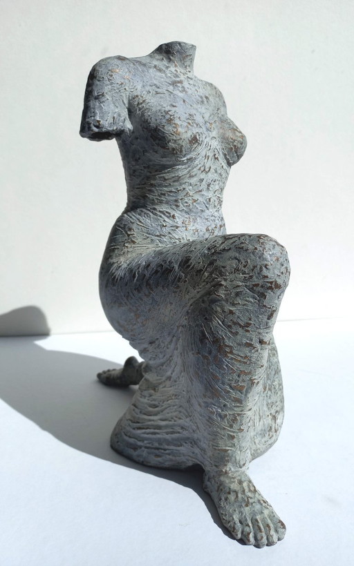 Eva Steiner - Elegant bronze sculpture