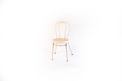 Chaise blanche tressée viennoise style vintage