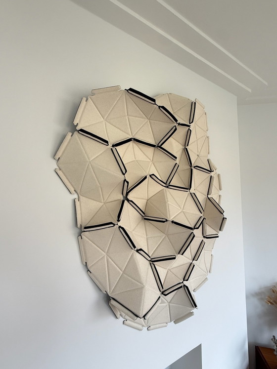 Kvadrat Clouds von Ronan & Erwan Bouroullec – 14 Module – Creme & Schwarz – Wanddekoration, Gummi, Stoff (photo 6 of 6)