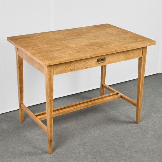 Vintage Oak Table, Czechoslovakia – Dining tables, Wood (photo 3 of 8)