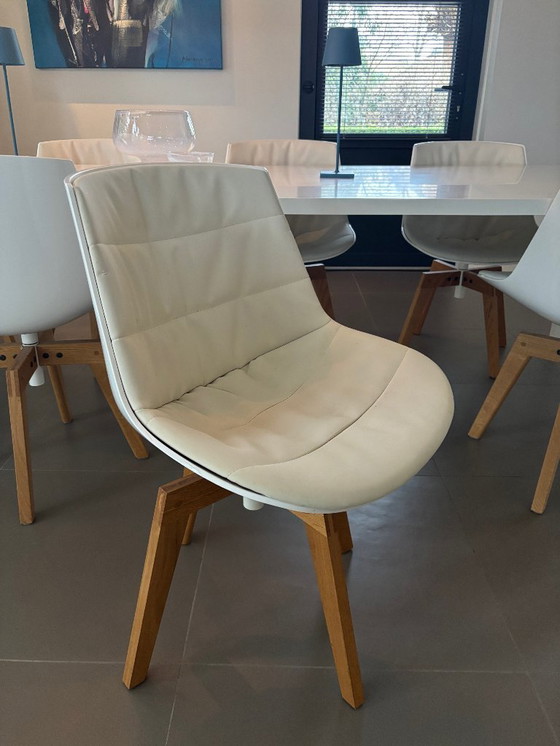 Image 1 of MDF Italia Tense Tisch mit 6 MDF Italia Flow Stühlen