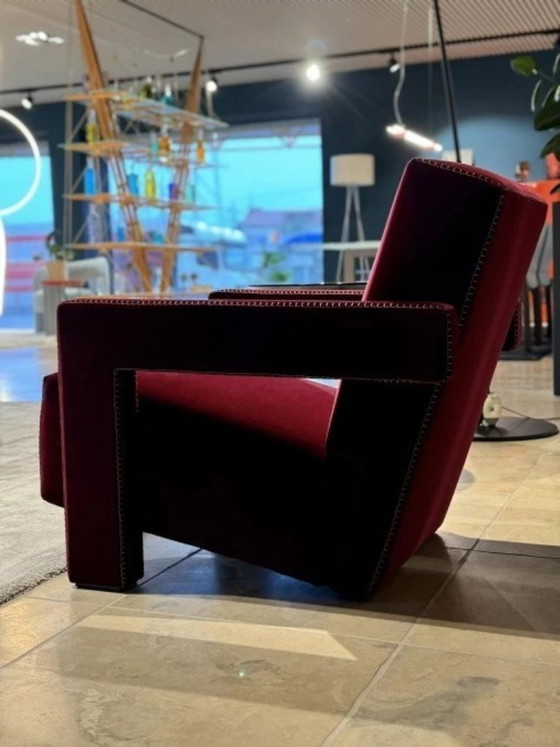 Image 1 of Sillón Cassina One 637 Utrecht (NUEVO, SIN USAR) En Vinaccia B /Burdeos